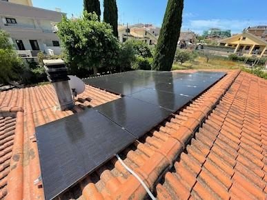 Instalación de placas solares realizada por nuestro equipo (3)