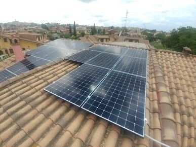 Instalación de placas solares realizada por nuestro equipo (4)