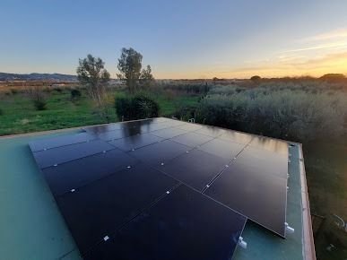 Instalación de placas solares realizada por nuestro equipo (1)
