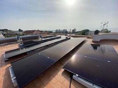 Instalación de placas solares realizada por nuestro equipo (4)