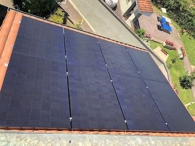 Instalación de placas solares realizada por nuestro equipo (5)