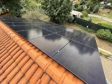 Instalación de placas solares realizada por nuestro equipo (6)