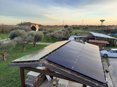 Instalación de placas solares realizada por nuestro equipo (2)